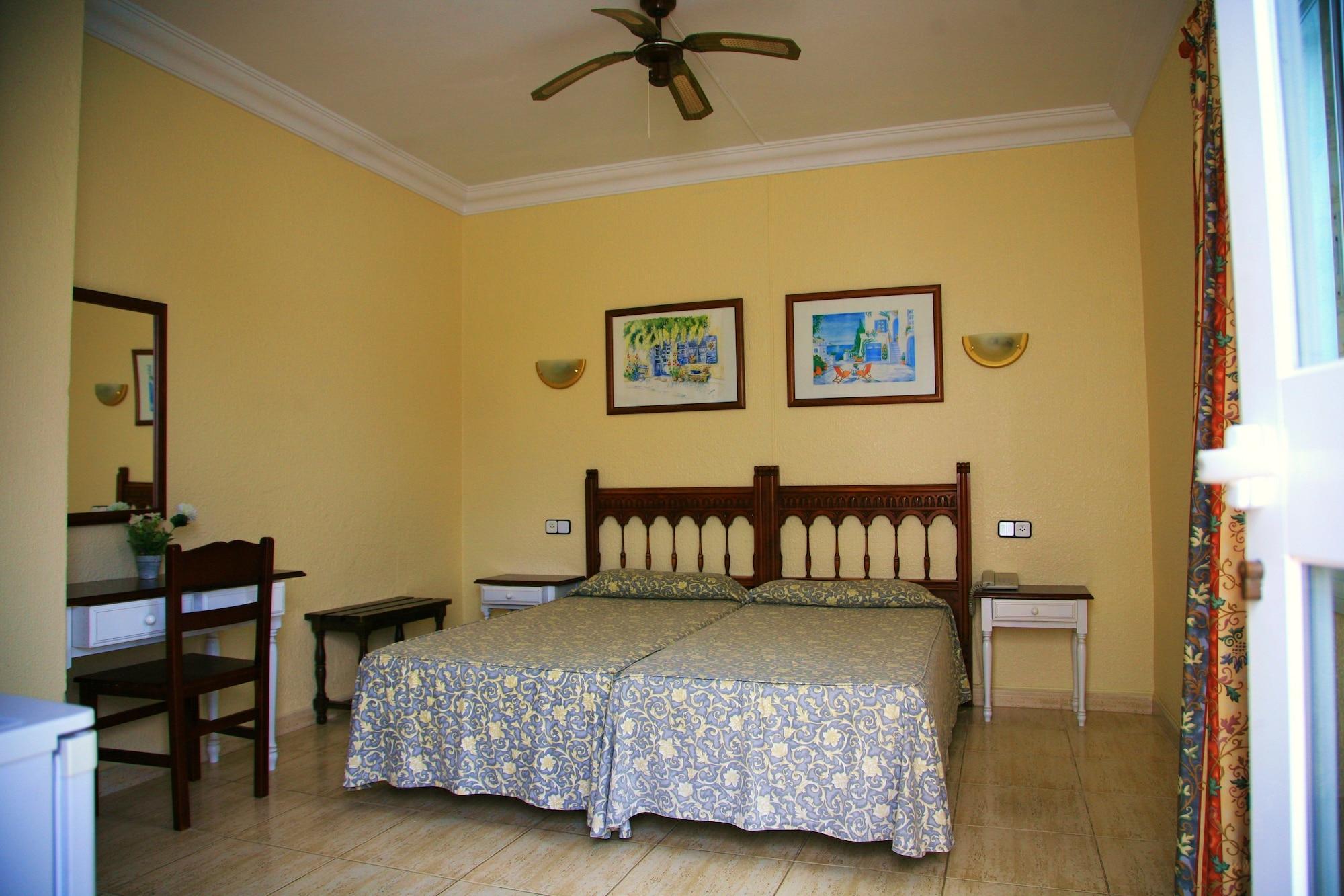 Villa Columbus Family Boutique Hotel Paguera Kültér fotó
